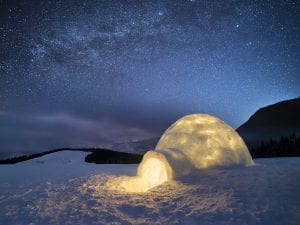 How to Build an emergency snow trench shelter 2