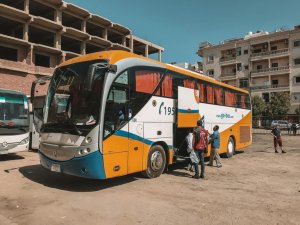 Navegando pelo Egito de ônibus